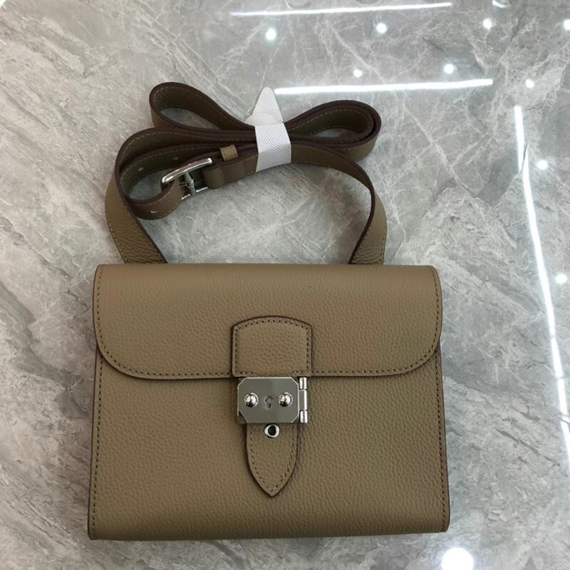 Bag 2025 New Messenger Fashionable Casual One Shoulder Diagonal Straddle Handheld Lock Buckle Small Square Litchi Pattern Head Layer Cowhide Bag