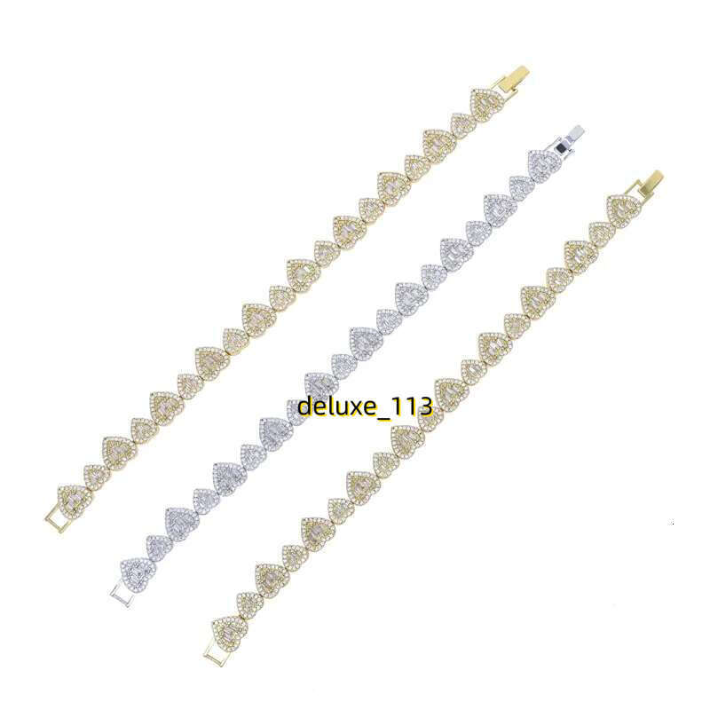 2025 High Quality Bg Cz Heart Necklace Big Small Hearts Interspersed Full Iced Out Moissanite Inlay urious Choker Hip Hop Jewelry