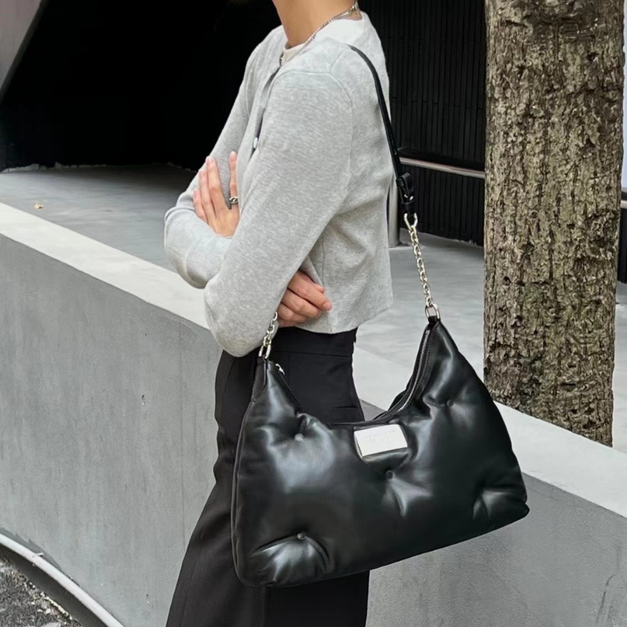 2024 niche design Magira armpit lazy style casual shoulder crossbody cloud bag real sheepskin