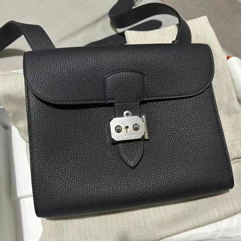 Bag 2025 New Messenger Fashionable Casual One Shoulder Diagonal Straddle Handheld Lock Buckle Small Square Litchi Pattern Head Layer Cowhide Bag