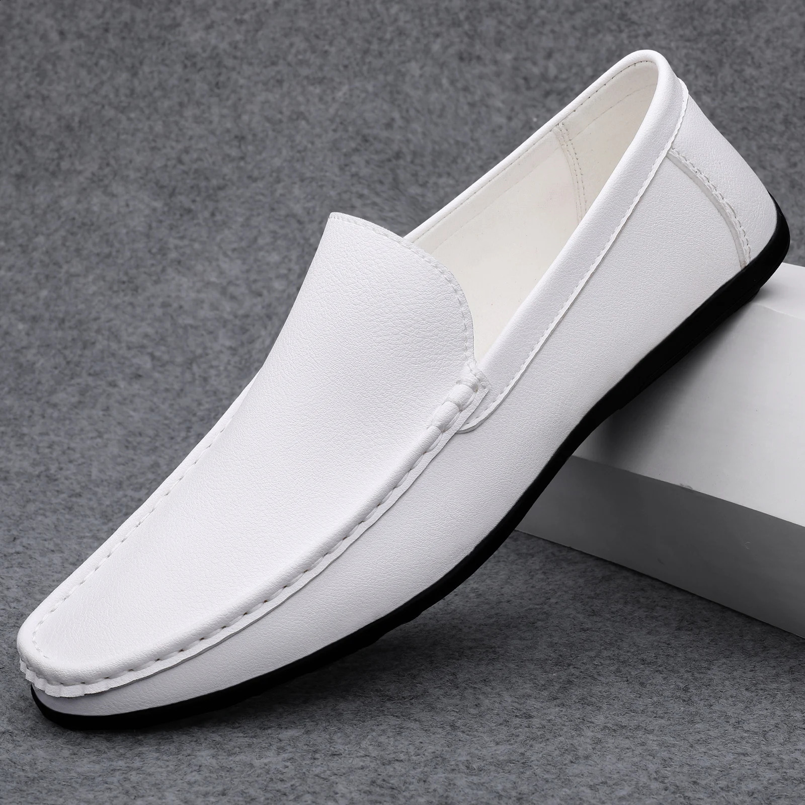 Fashion Mens Shoes High Quality Loafers Comfy Leather Boats Shoes White Men Summer Casual Shoes Mocassin Plus Size 47 250113