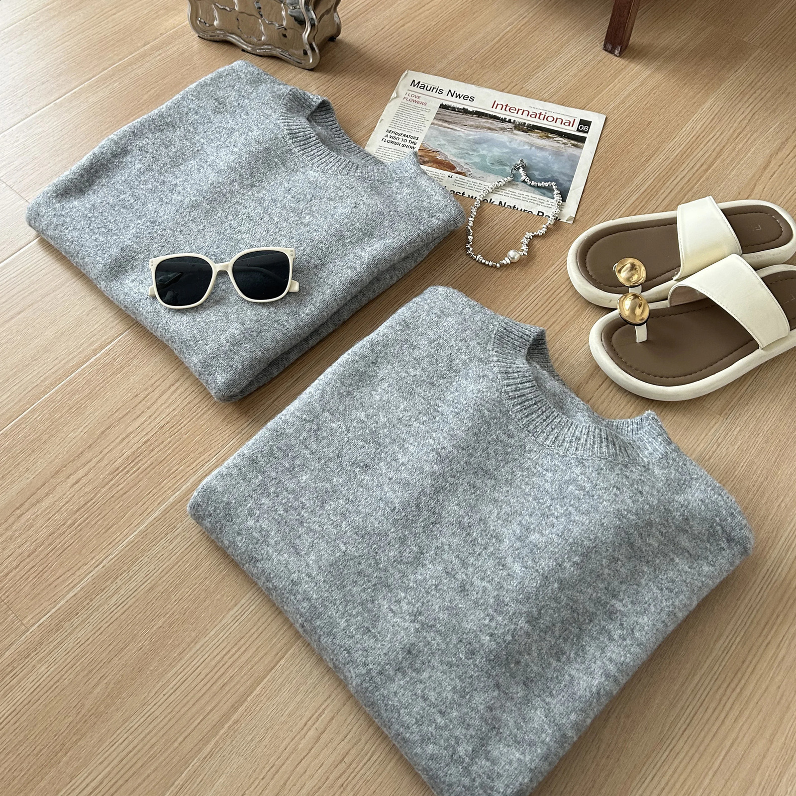 High-quality Gray Raccoon Velvet Round Neck Pullover Sweater Womens Autumn and Winter Soft and Glutinous Loose Knit Top 250117