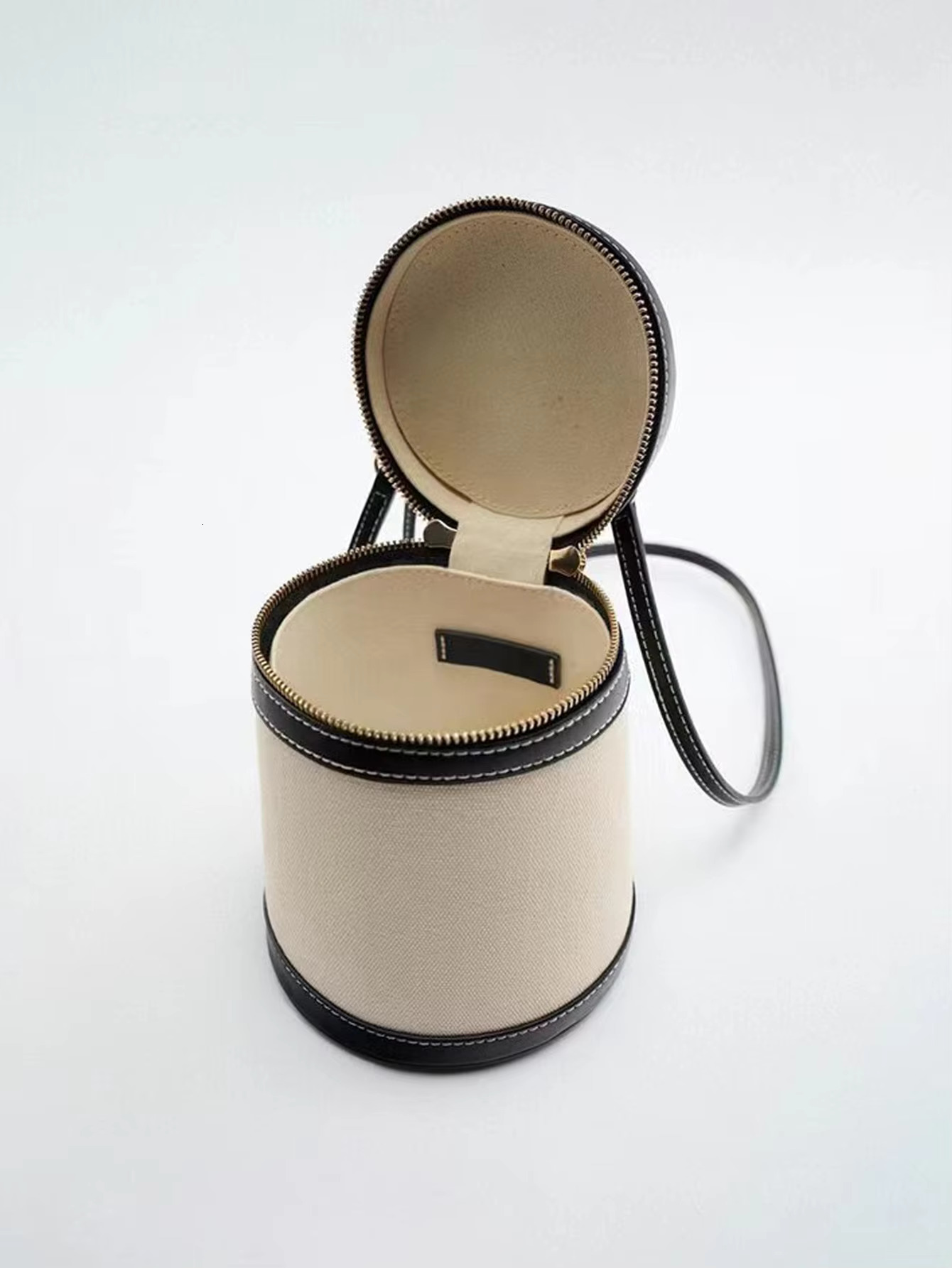 2024 Fashion Women's Spring And Summer New Cyder Color Box Shape Single Shoulder Oblique Canvas Bucket Bag