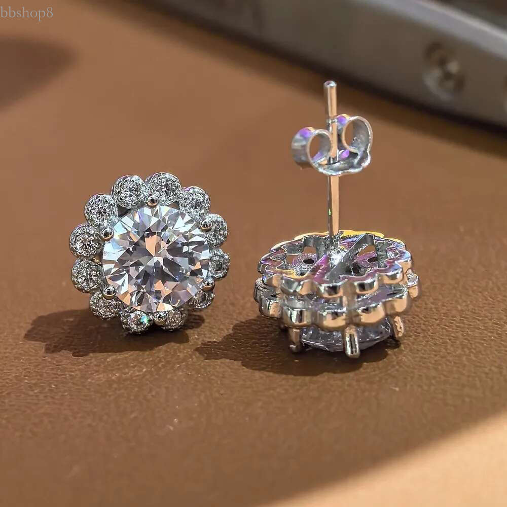 Sterg Sier Moissanite Stud Earrings - 1CT Round Cut White Wedding Party Jewelry for Women