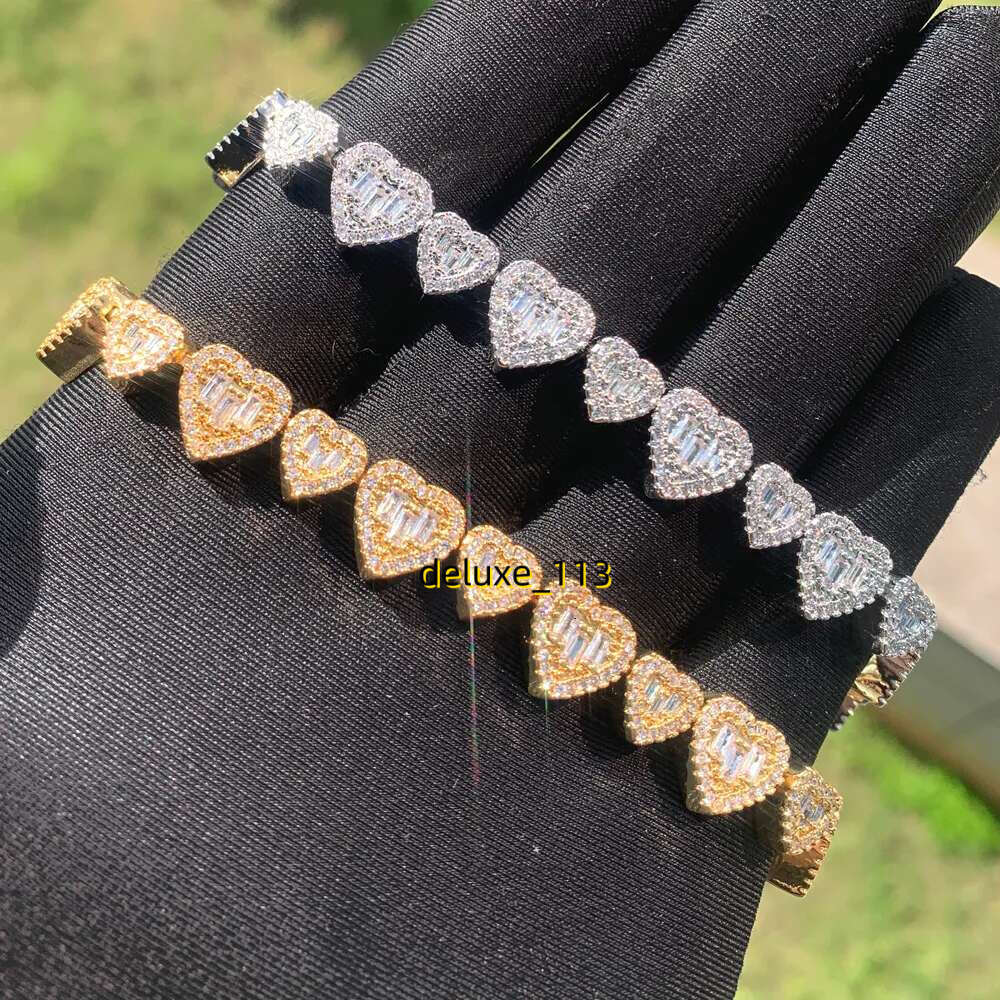 2025 High Quality Bg Cz Heart Necklace Big Small Hearts Interspersed Full Iced Out Moissanite Inlay urious Choker Hip Hop Jewelry