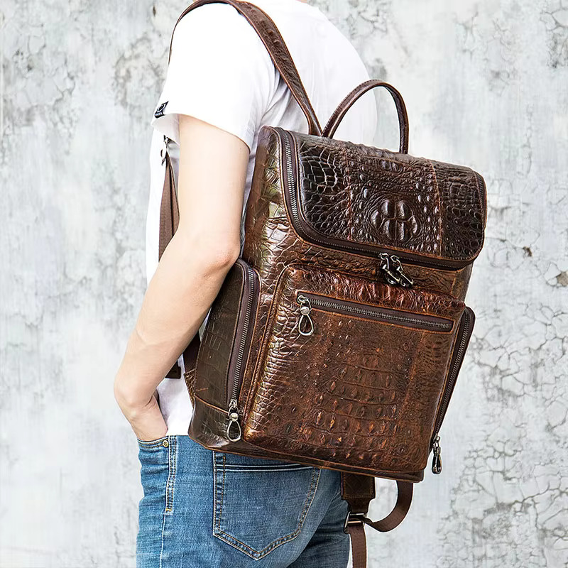 2023 New Fashion Crocodile Leather Men's Bagpack Casual Fashionable Cowhide Travel Backpack For Man Real Cow Skin