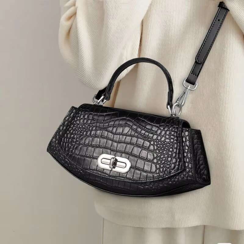 Crocodile Crossbody Women's With A Cowhide Leather Top Layer Fashion And Versatile Shoulder Bag