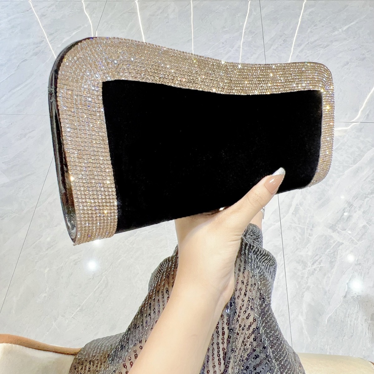 New High-End Niche Women's Fashionable And Casual One Shoulder Crossbody Party Bag, Dinner Bag