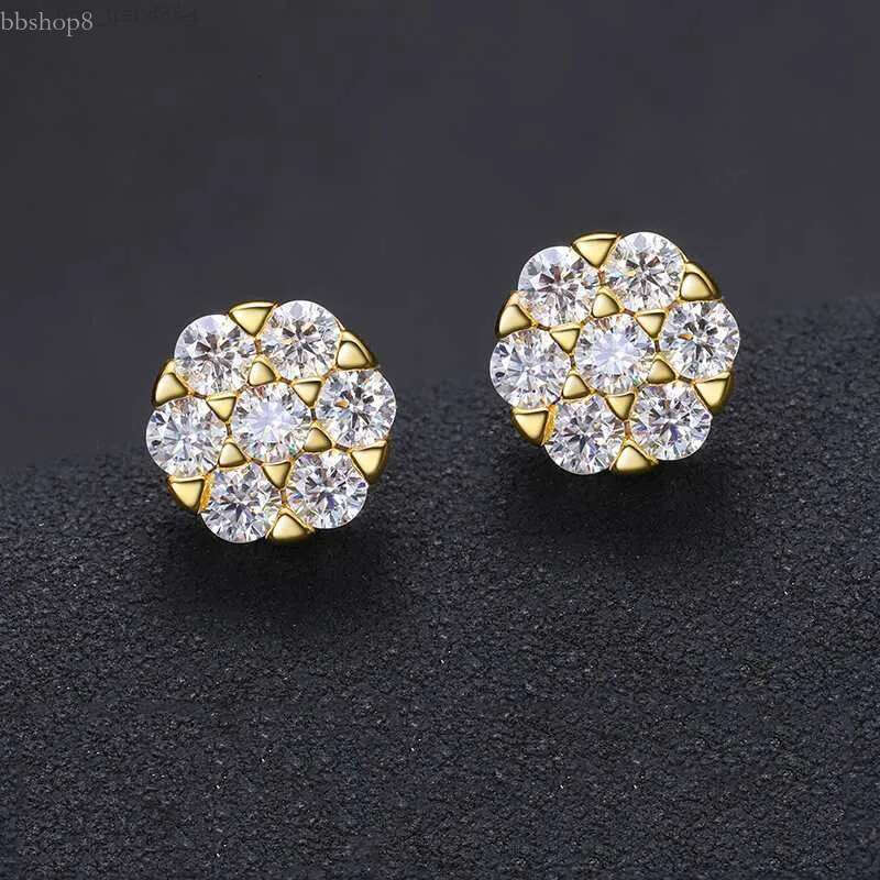 S Sterg Sier D Color 3.0mm Moissanite Plum Blossom Fashion Personalized Earrings