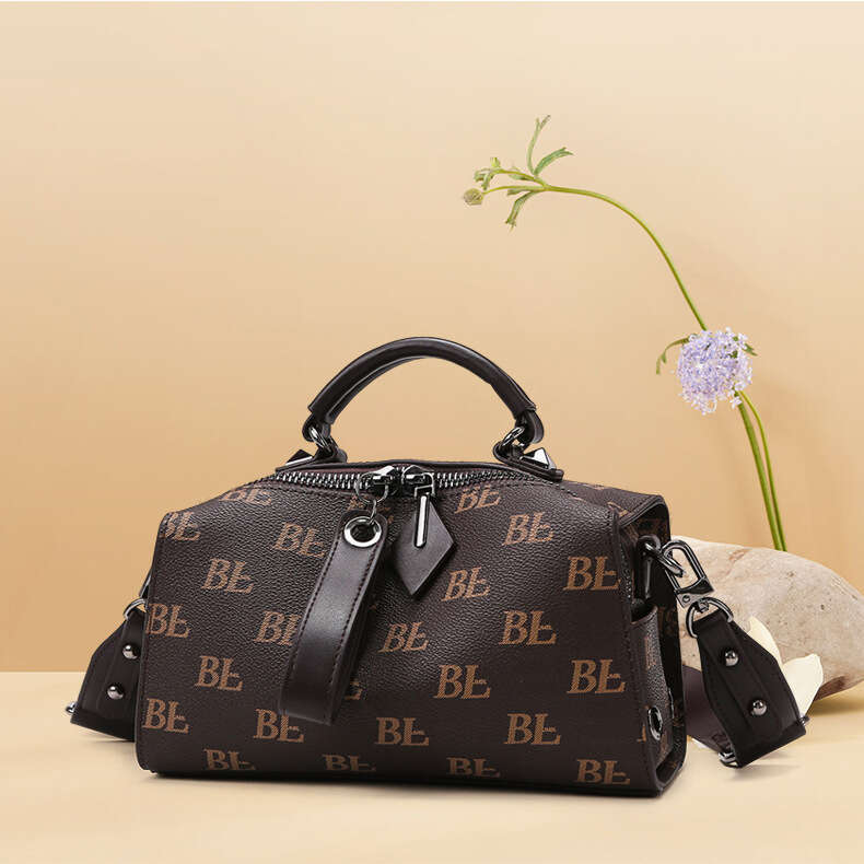 Women's Bags Cross autumn and winter new print pillow large capacity shoulder bag, high-end women's bag
