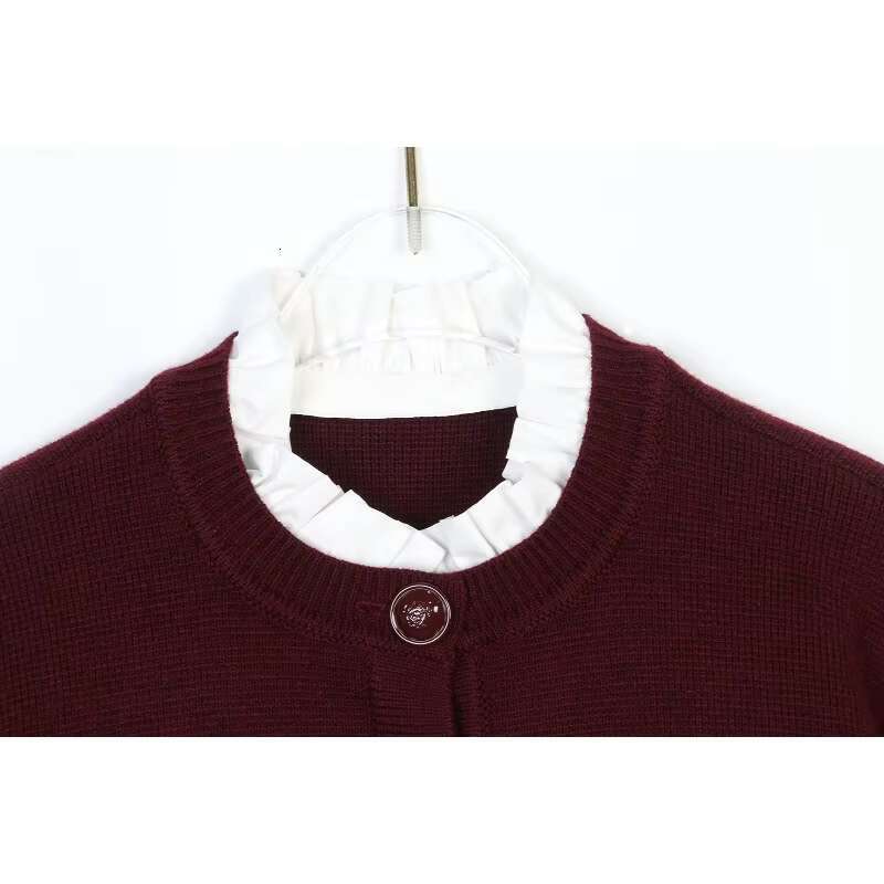Wine Red Knitted With Contrast Collar 2025 Autumn Short Sweater Coat Women Fashion Bury Cropped Cardigan Thick Tops