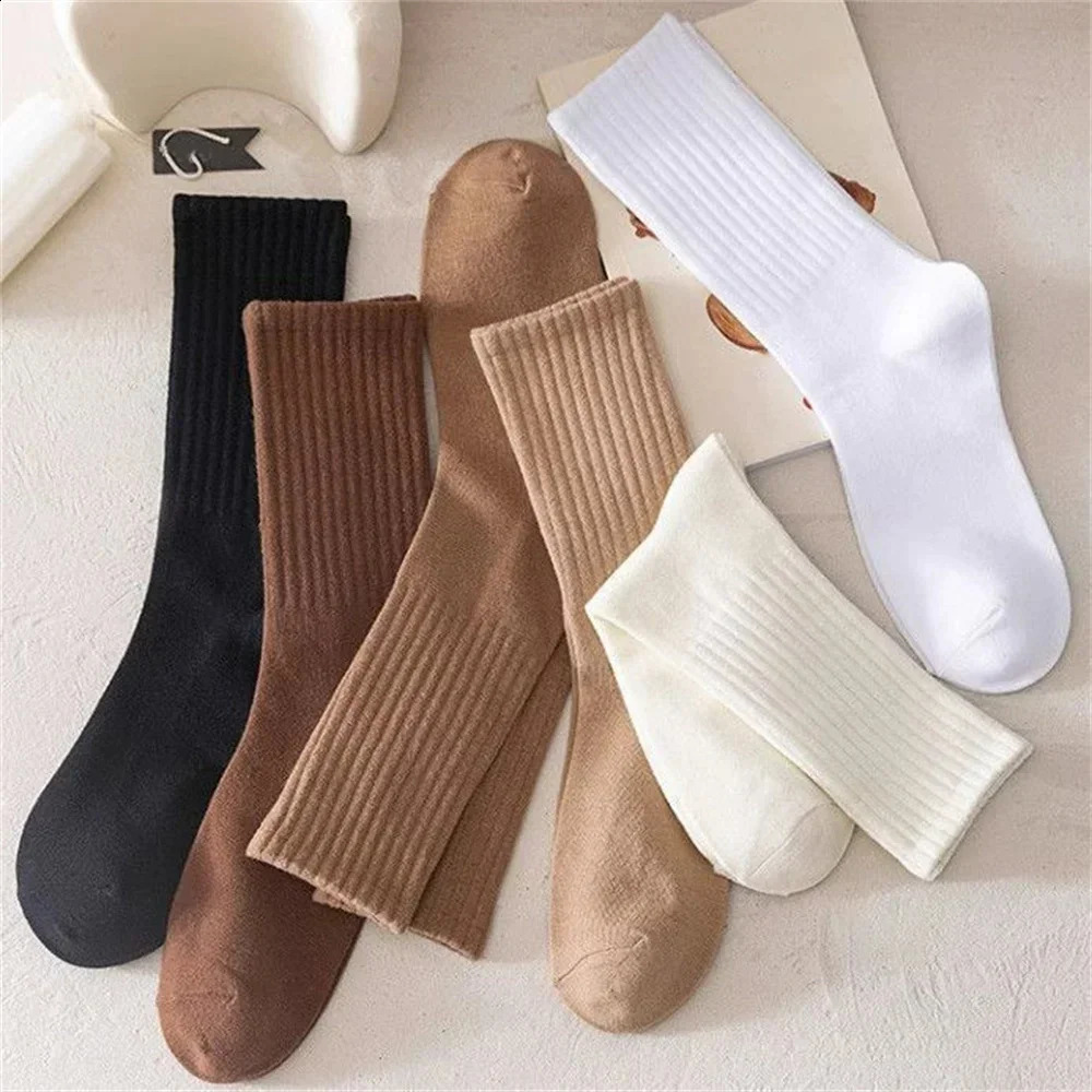 5 Pair /Lot Breathable Women Socks Pack Set White Black Polyester Cotton s Middle Tube Socks Spring Autumn 250121