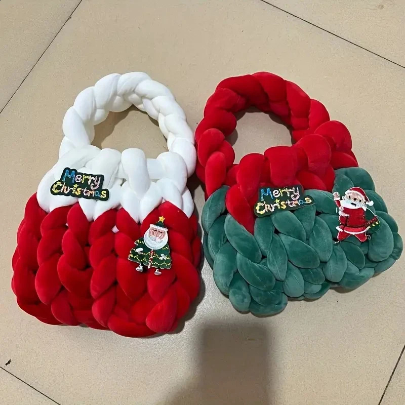 Velvet Handmade Woven Bag Christmas Gift Bags Large Capacity Fashionable womens Handbags With Santa Claus Decoration 250122