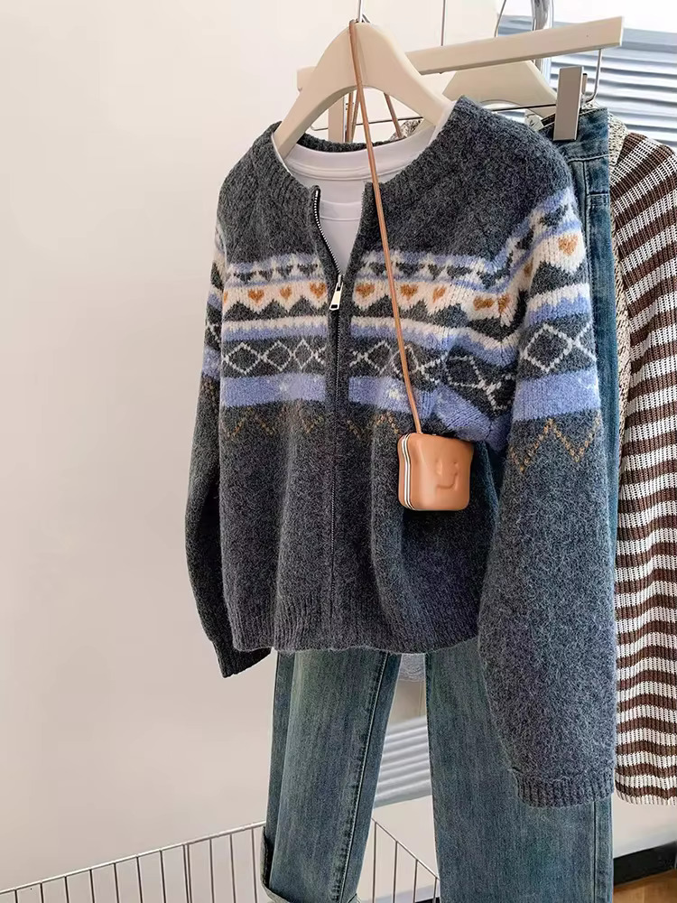 Women Knitted 2024 Winter New Lazy Style Round Neck Long Sleeve Cardigan Single Breasted Button Sweater Coat