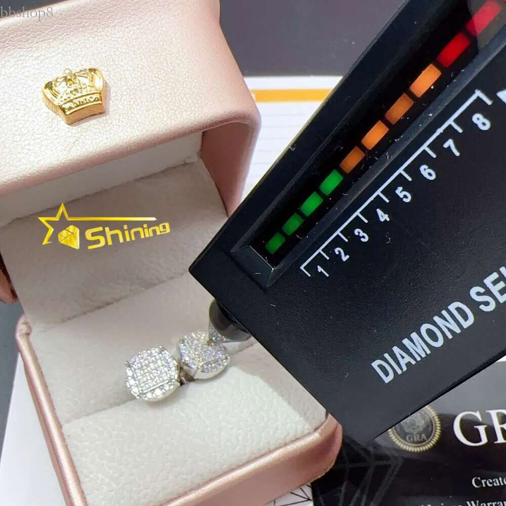 Iced Out Hip Hop Round Shape Vvs Moissanite Stud Earrings Sterg Sier Men and Women