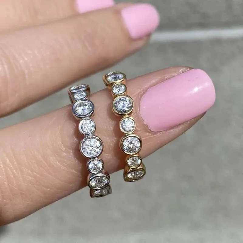 Trendy Round Cubic Moissanite diamondia Ring for Women Silver Color/Gold Color Statement Female Accessories Daily Wear Luxury Jewelry
