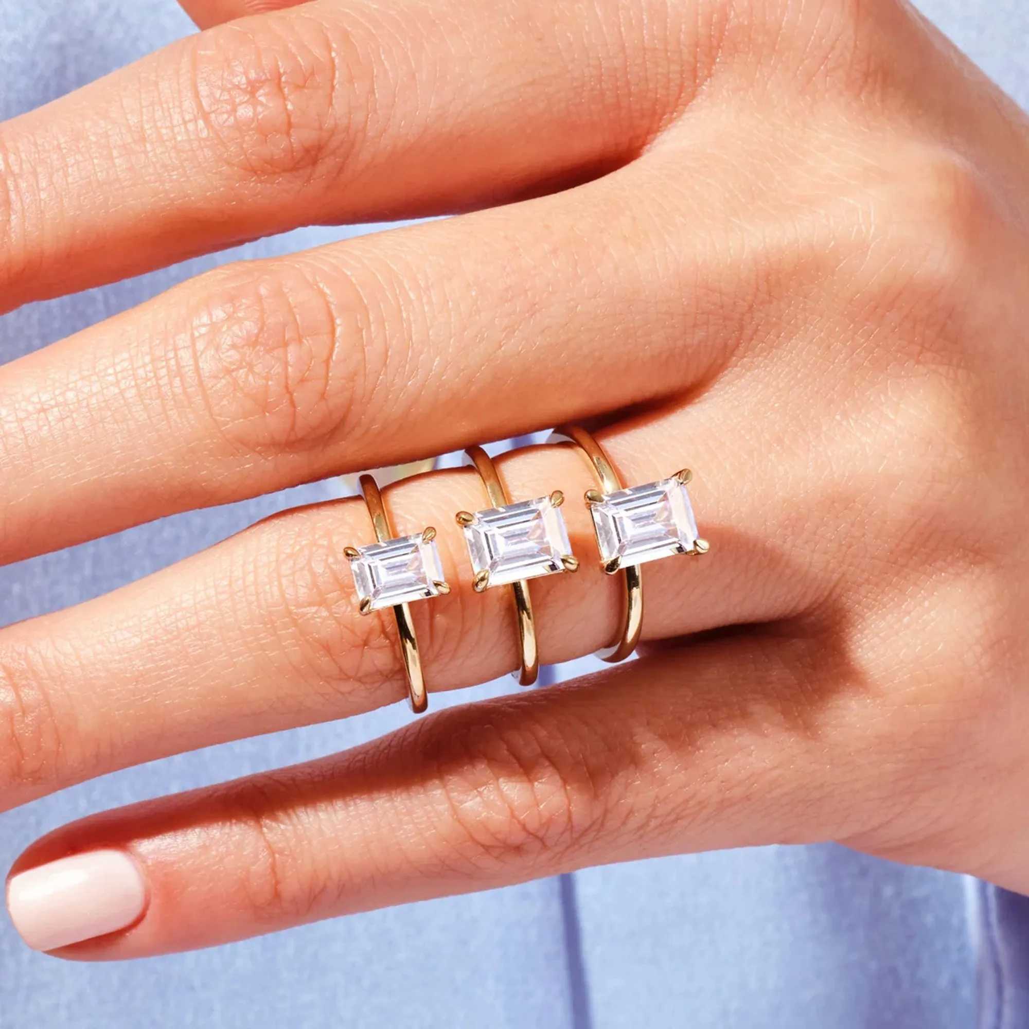 925 Sterling Silver 1CT-3CT Emerald Cut Moissanite Ring for Women 925 sterling silver Yellow Gold Color Diamond Rings Engagement Gifts
