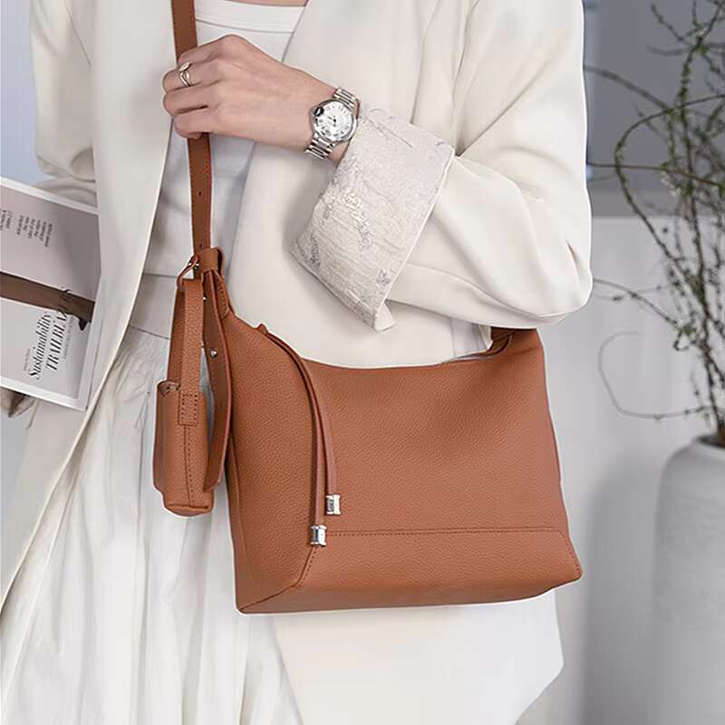 Hifashion Cowhide Genuine Leather Underarm Shoulder Bags For Women New 2025 Trend Designer Crossbody Purses Hobo Ladies Handbags