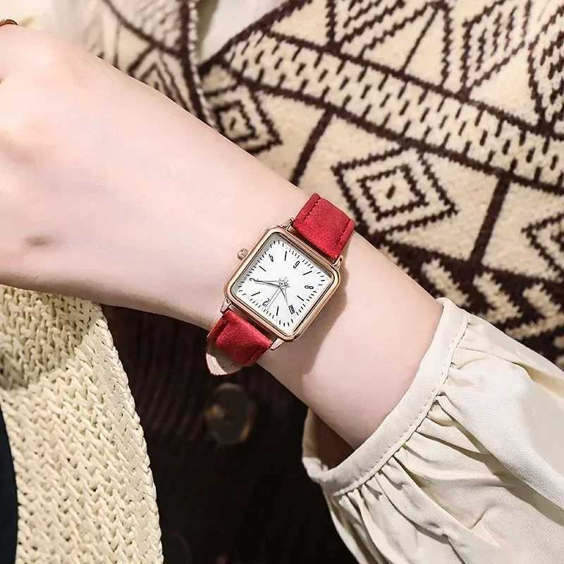 Simple Quartz Watch for Wen Reloj Mujer Wens Wristwatches Womens Red Leather Business Student Casual Watch Reloj X250203