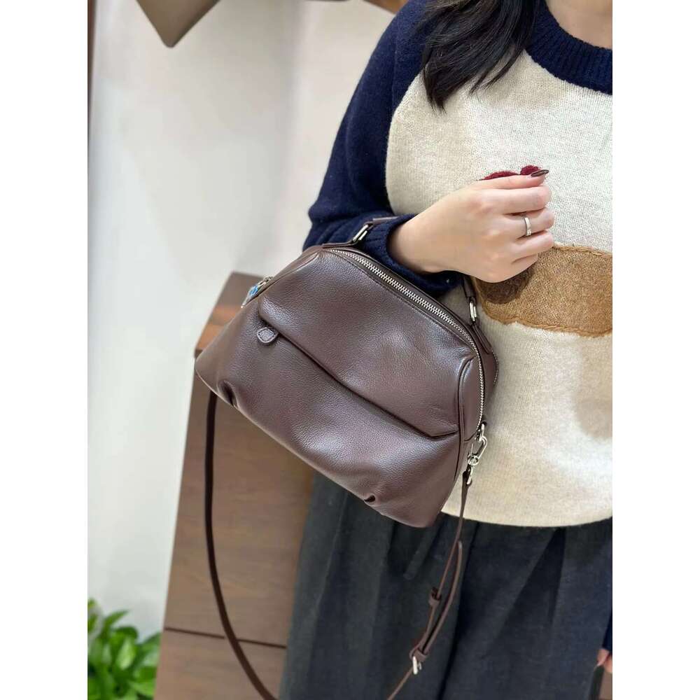 High Quality Natural Cowhide Women's Handbag Ladies' Fashion Shoulder Crossbody Practical Soft Leather Shell Bag