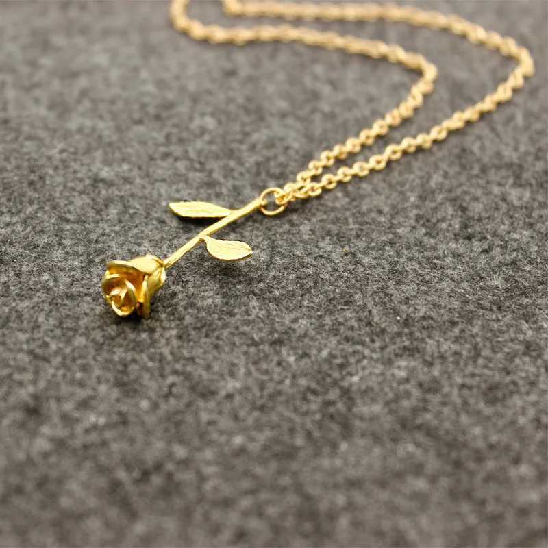 Fashion Rose Flower Pendant Choker Necklace for Women Punk style Simple Chain Necklaces Female Party Jewelry 2021 New Gifts SALEXJ250121