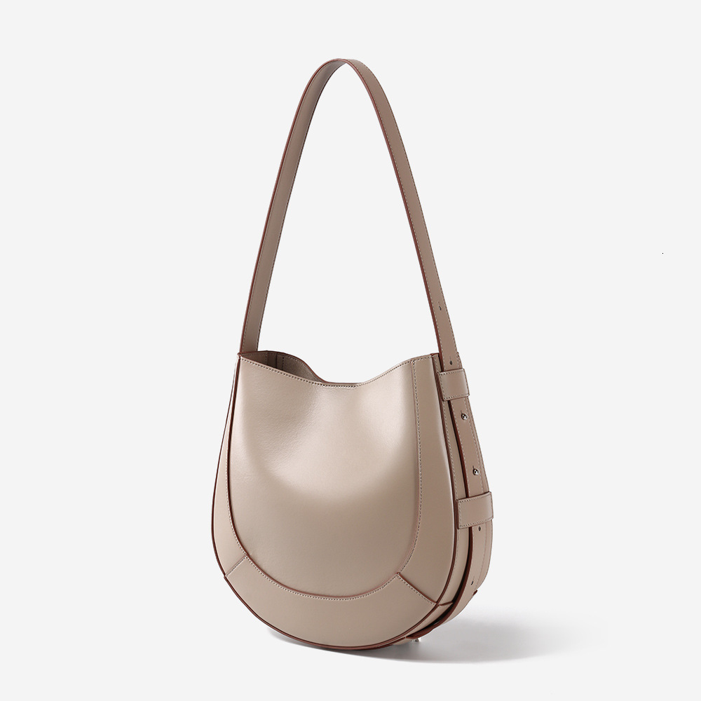 Bag New Light Luxury Genuine Leather Sherry With Niche Design, Large Capacity Tote Bag, Simple Style, Fashionable Commuting Shoulder Bag