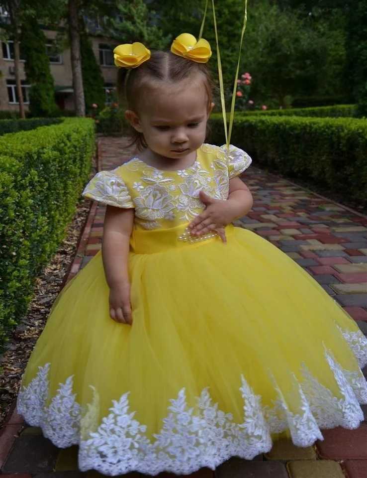 Elegant Light Yellow Wedding Flower Girl Dresses white Lace Short Sleeve Baptism Kids Pageant for Weddings First Communion Ball X250203