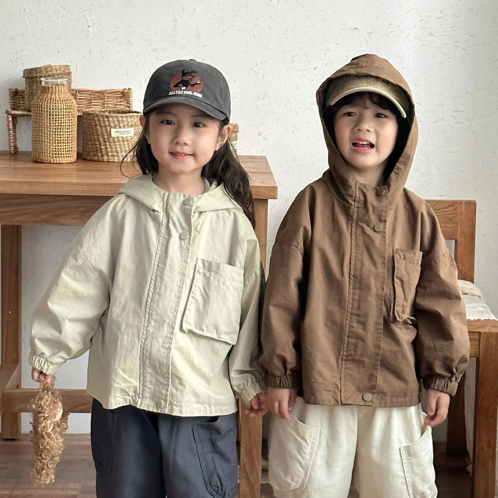 Childrens Outerwear For Boys Spring 2025 Hooded Windbreaker Loose Korean Kids Boys Coat Zipper Pocket Toddler Boys Jackets 250121