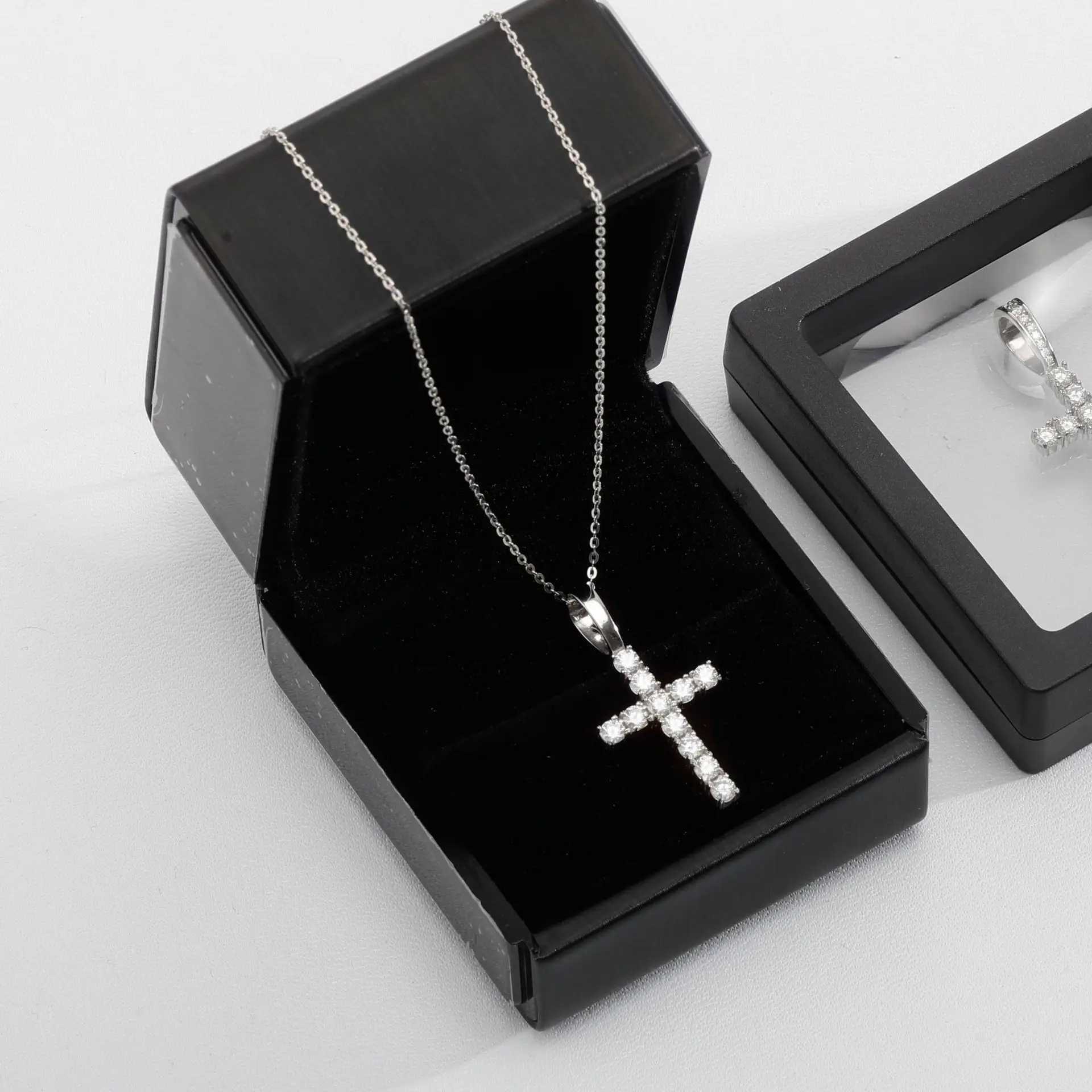 TOPGRILLZ Hot Sale Moissanite Cross Pendant 3mm 4mm 925 Sterling Silver Pendant D Color Moissanite Pendant Pass Diamond TestXJ250114