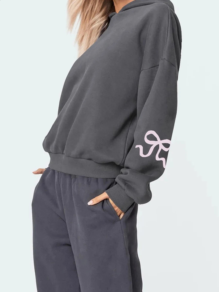 Casual Women s Oversized Hoodies with Bow Print Long Sleeve Sweatshirts Streetwear Aesthetic Tops for a Relaxed Look 250122
