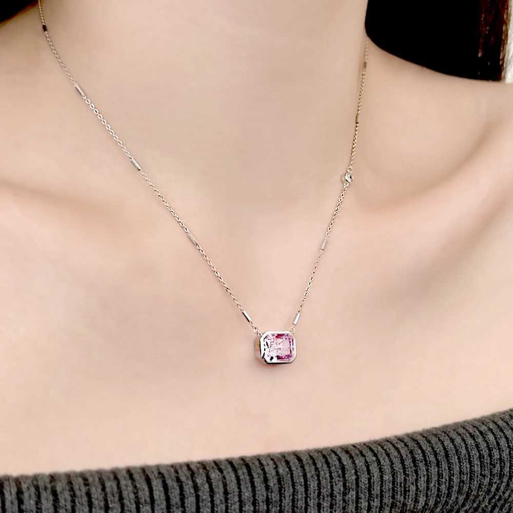 Real S925 Sterling Silver Pink Necklace Women Brilliant Rectangular Diamond Pendant Necklace Female Luxury Jewelry 8A ZirconXJ250114