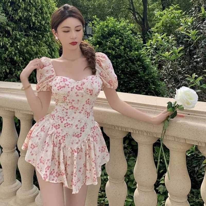 Womens Floral Dress French Style Ruffled Puff Sve Square Neck High Waist Casual Summer Short Chiffon DressXJ250115