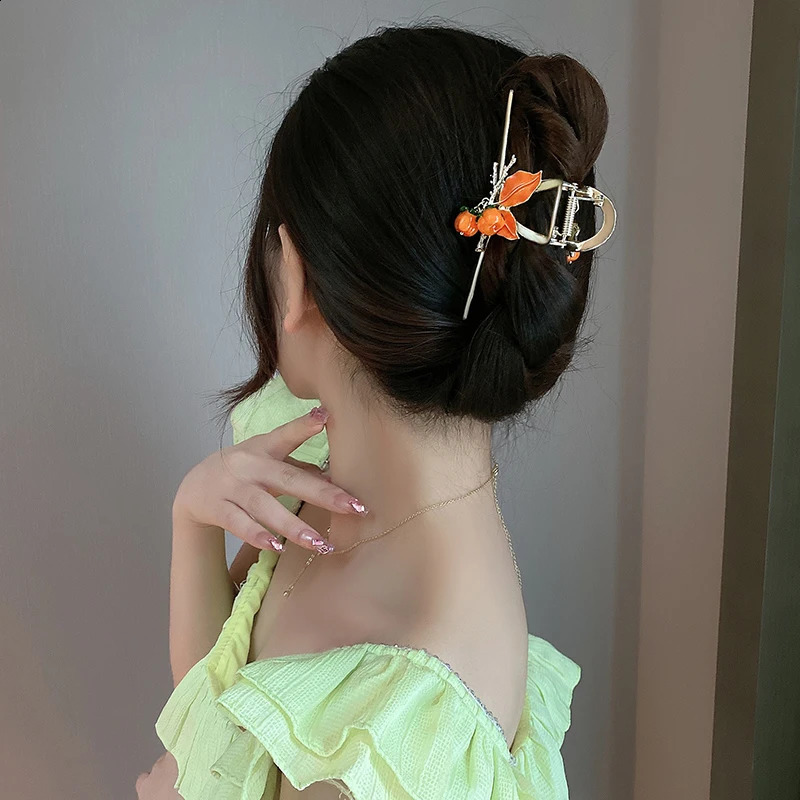Fashion grace Crystal persimmon Hair Clip Sweet shark clip Barrette Headdress For Women Girl Hair Accessories Ponytail Claw Clip 250120