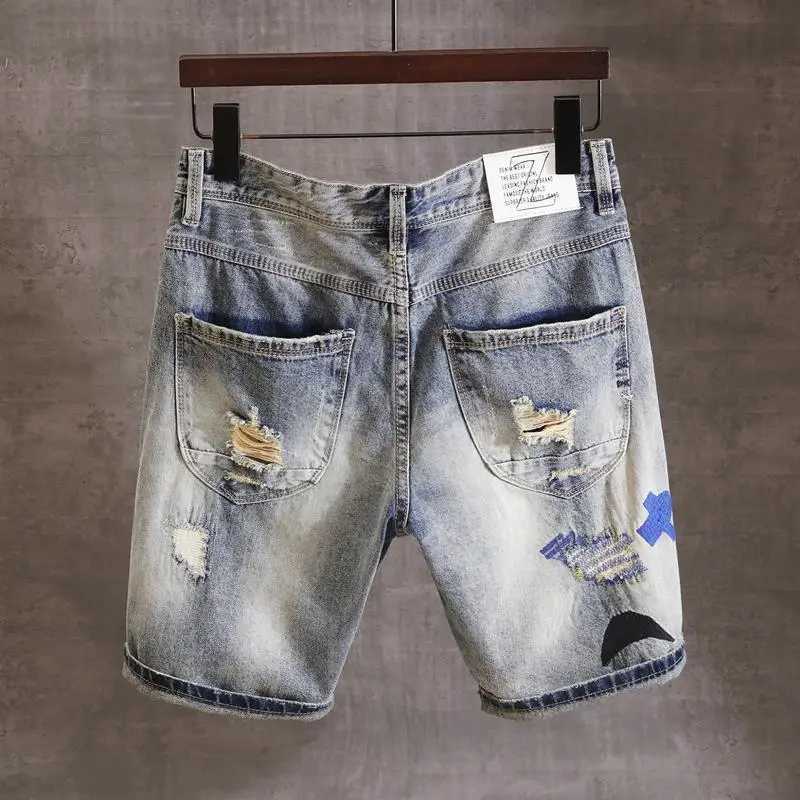 Fashion Trendy Casual Denim Knee Length Jeans for Men Summer Classic Stylish Embroidered Denim Shorts for Cowboy Male Shorts X250203