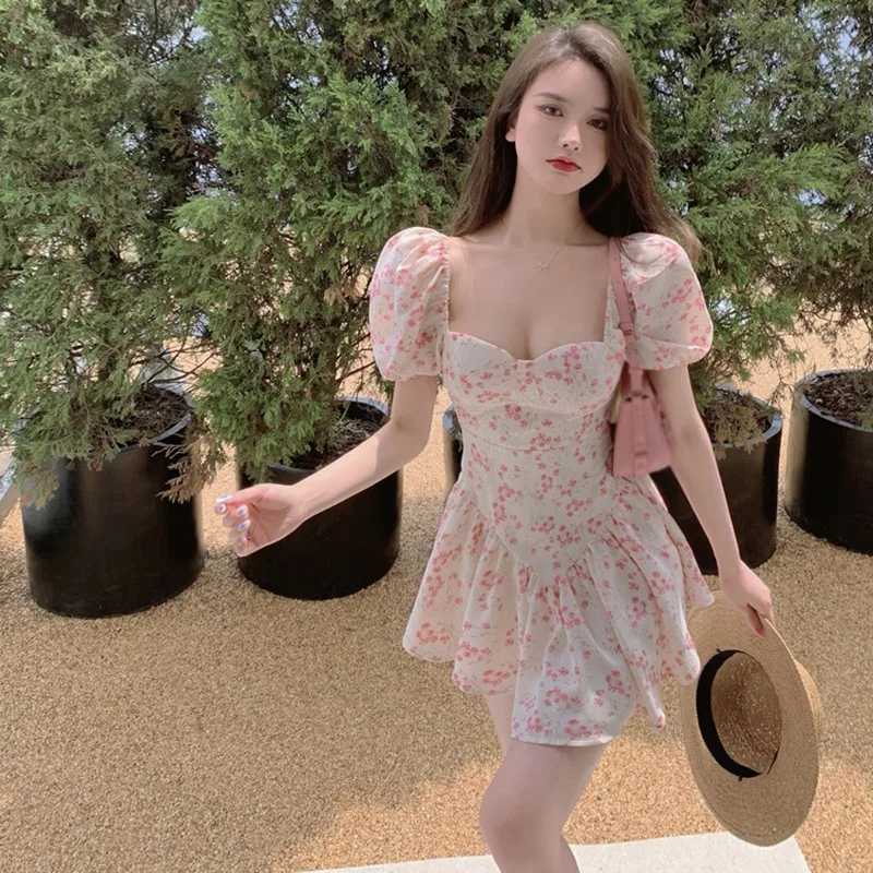 Womens Floral Dress French Style Ruffled Puff Sve Square Neck High Waist Casual Summer Short Chiffon DressXJ250115