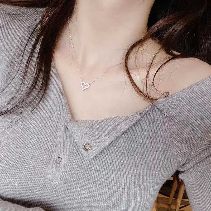 Korean Fashion Necklace for Women Heart Shaped Zircon Necklace Pendant Temperament Clavicle Chain Birthday Party Jewelry GiftsXJ250121