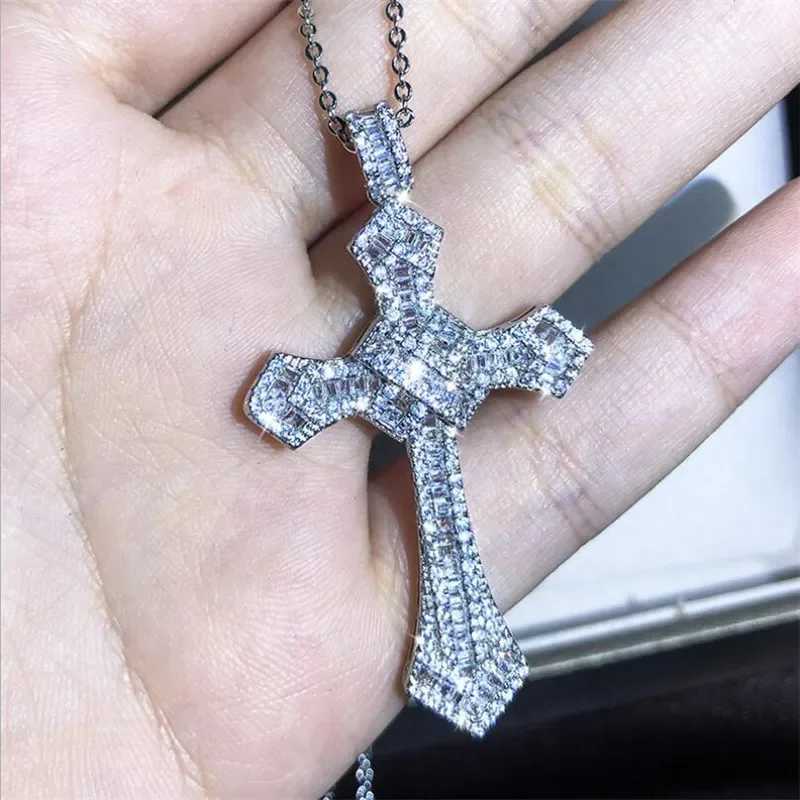 Vecalon Handmade Luxury Jewelry Hip Hop Cross Pendant 925 Sterling Silver White Topaz Diamond Women Jesus Christianity NecklaceXJ250114