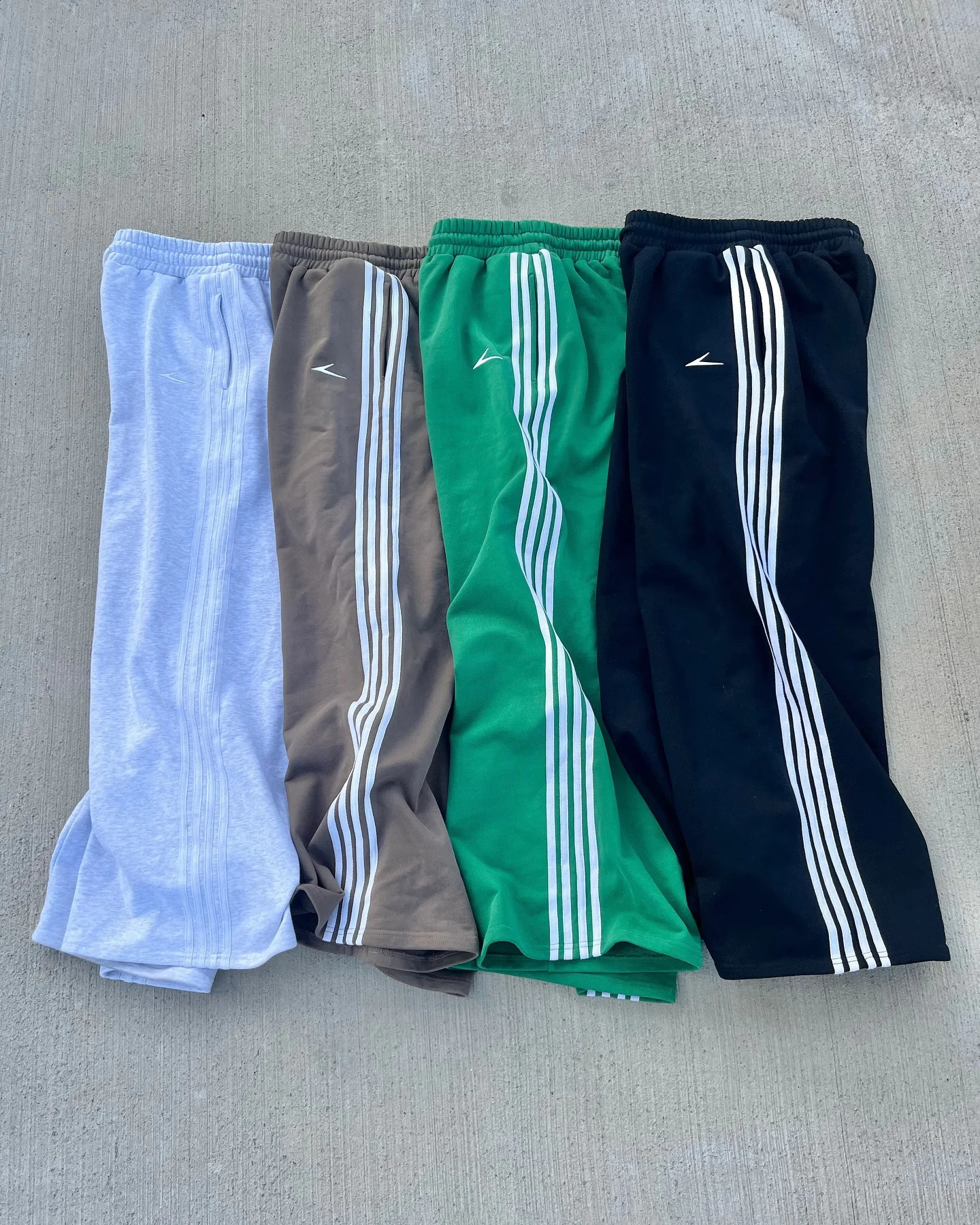 American Fashion Striped Oversized Loose Mens Retro Jogging Pants Y2K Harajuku Hip Hop Goth Casual Joker Womens Sweatpants 250122