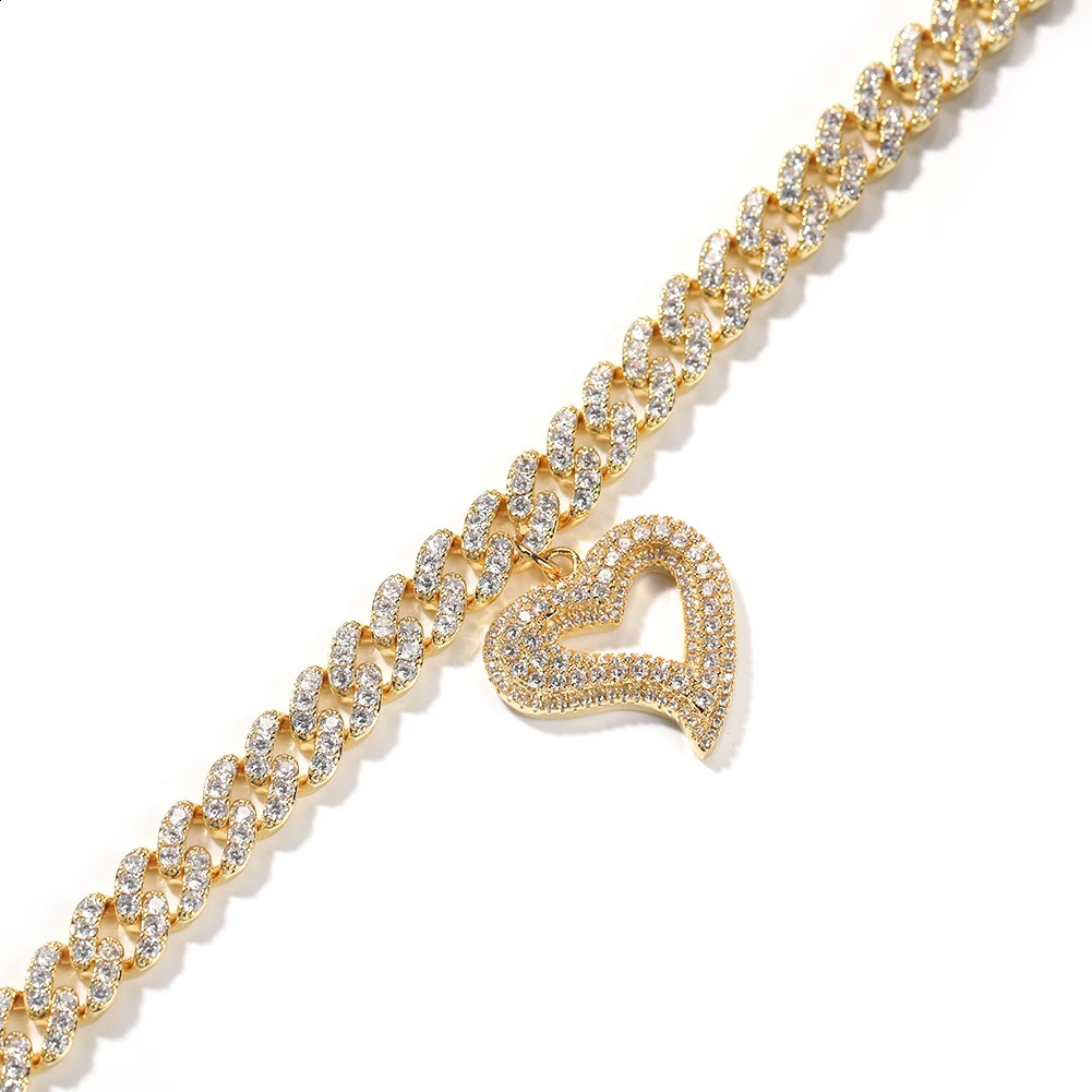 Blingking CZ Zircon Female Adjusted Ankle Ice Out Hollow Heart Charm 9mm Chain Summer Beach Accessories Cute Jewelry 250110