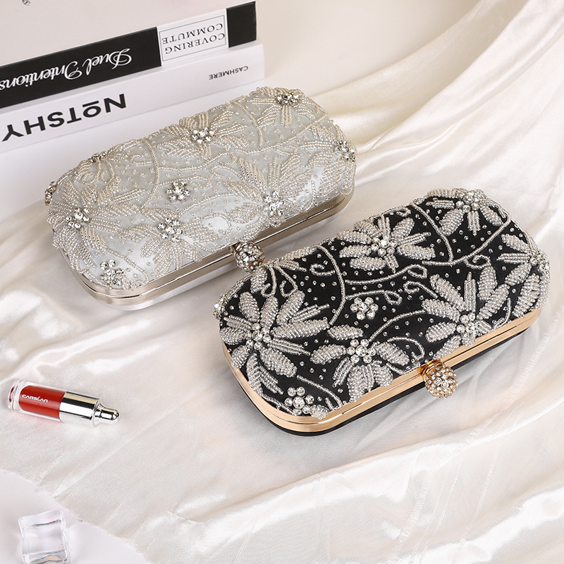 Feng Shui Banquet Handmade Three Dimensional Embroidered Diamond Set Handheld Bridal Cheongsam Light Luxury Women's Bag