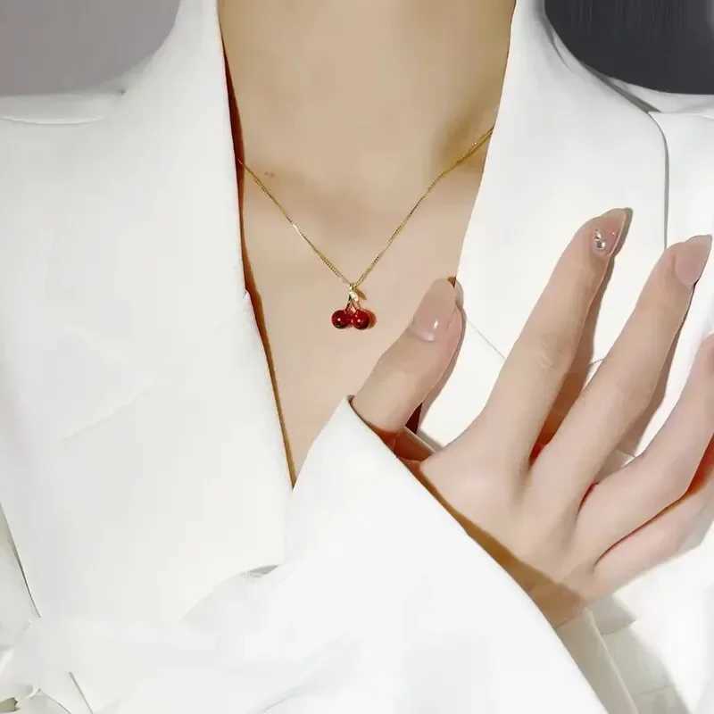 Little Wine Red Cherry Pendant Necklaces for Women Fashion Personality Fruit Golden Chain Necklace Party Jewelry Birthday GiftsXJ250121