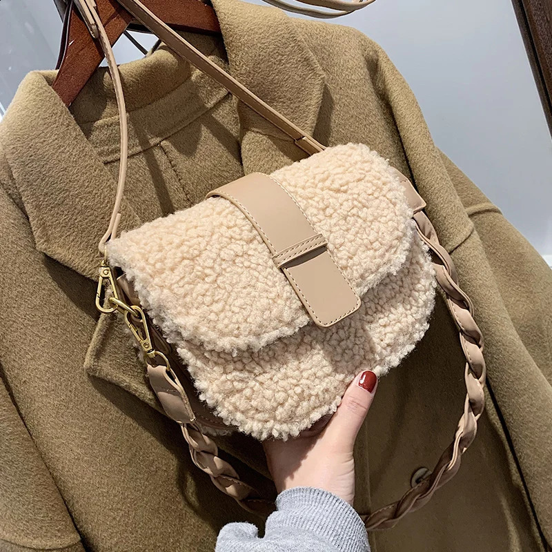 2025S New Free Shipping Designer Bag Winter Messenger Knitted Shoulder Strap Saddle High Quality Plush Fur Bag Womens Handbag Er