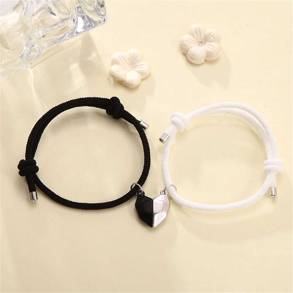 Simple Cotton Rope Couple Bracelet Trend Magnet Black and White Heart Bracelet Set Womens Gift Jewelry W250121
