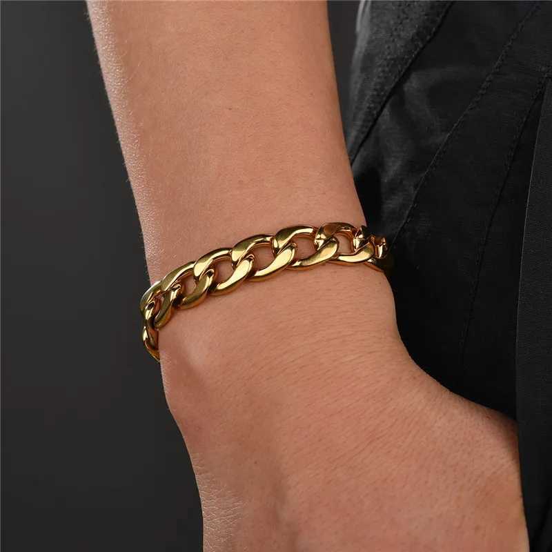 ZORCVENS Stainless Steel Couple Men/Woman Bracelets Fashion Curb Cuban Link Chains On Hand Rock Bracelet Wrist Jewelry Gifts W250121