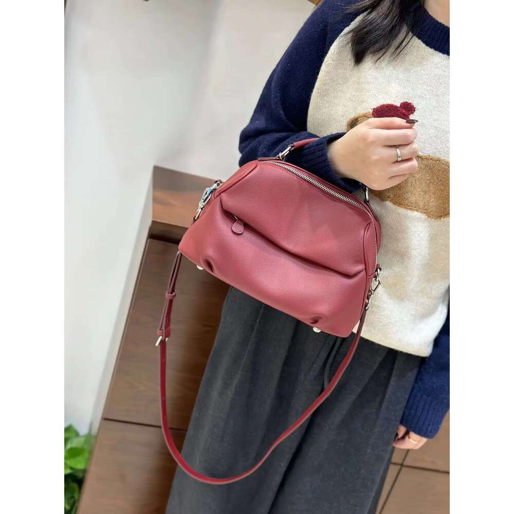 High Quality Natural Cowhide Women's Handbag Ladies' Fashion Shoulder Crossbody Practical Soft Leather Shell Bag