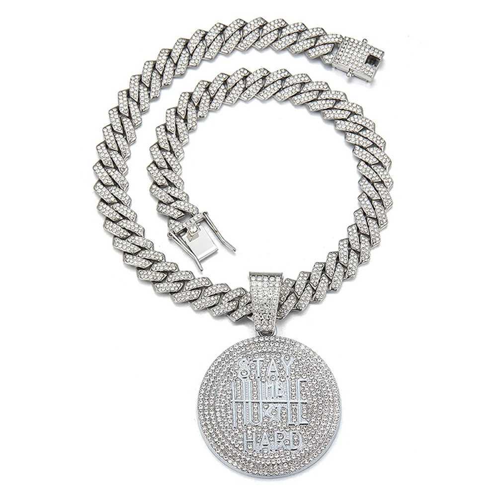 Hip Hop STAY HARD Letter Pendant Cuban Chain Necklace Punk Gold Color Iced Out Bling Necklaces Fashion Charm Men Women JewelryXJ250121