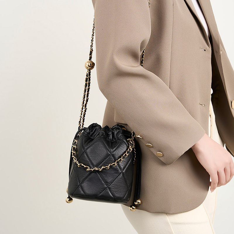 Bag New Crossbody Bucket 2025 Luxury Versatile Handheld Small Chain Genuine Leather Women's Bag