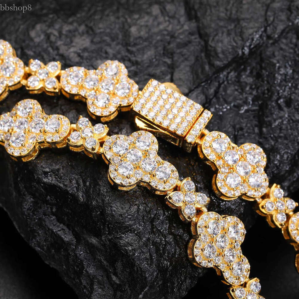 New Collection Pass Dia Tester 10mm Moissanite Cross k Chain Sterg Sier Jewelry Four Leaf Clover Necklace