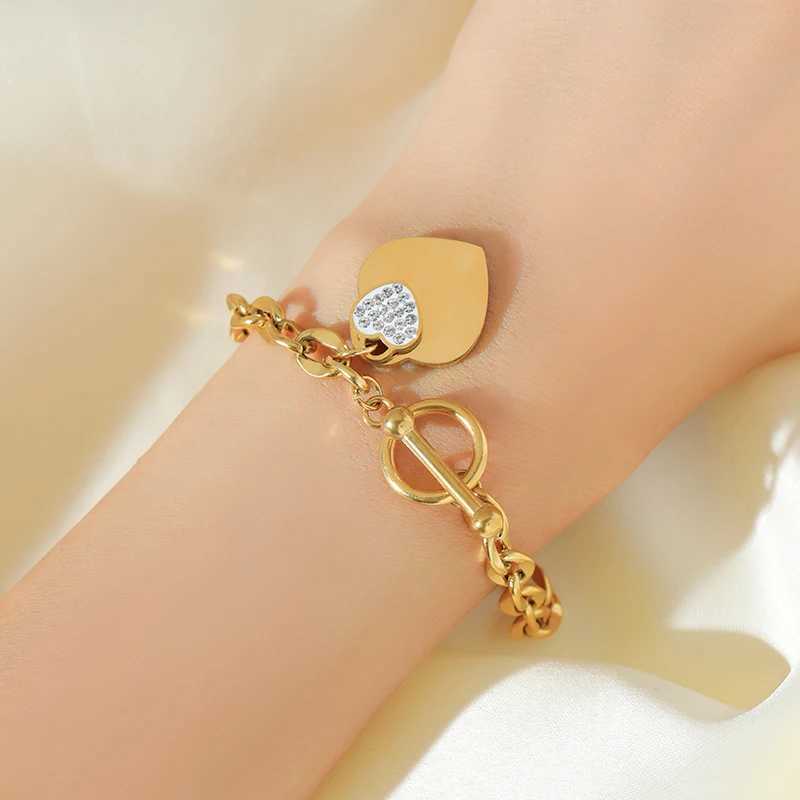 EILIECK 316L Stainless Steel Gold Color Starfish Moon Star Charm Bracelet For Women New Trendy Wrist Chain Jewelry Gift Party W250121