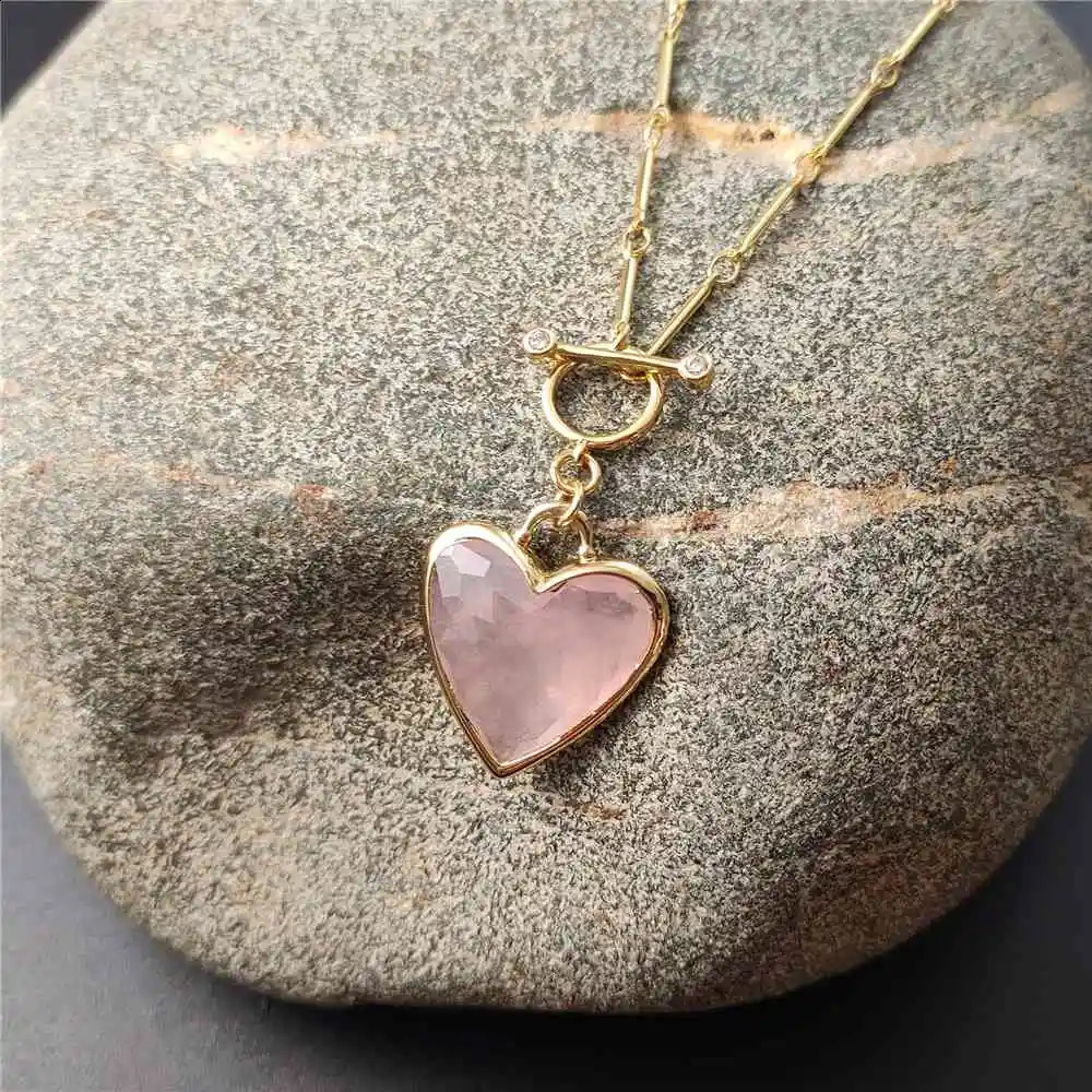 FUWO Wholesale Natural Rose Quartzs NecklaceLove Heart Shaped Pink Crystal With 17 Golden Stick OT Chain Jewelry 5Pcs NC478 250117